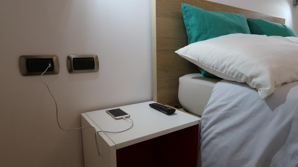 Room In Roma Isole Exterior foto
