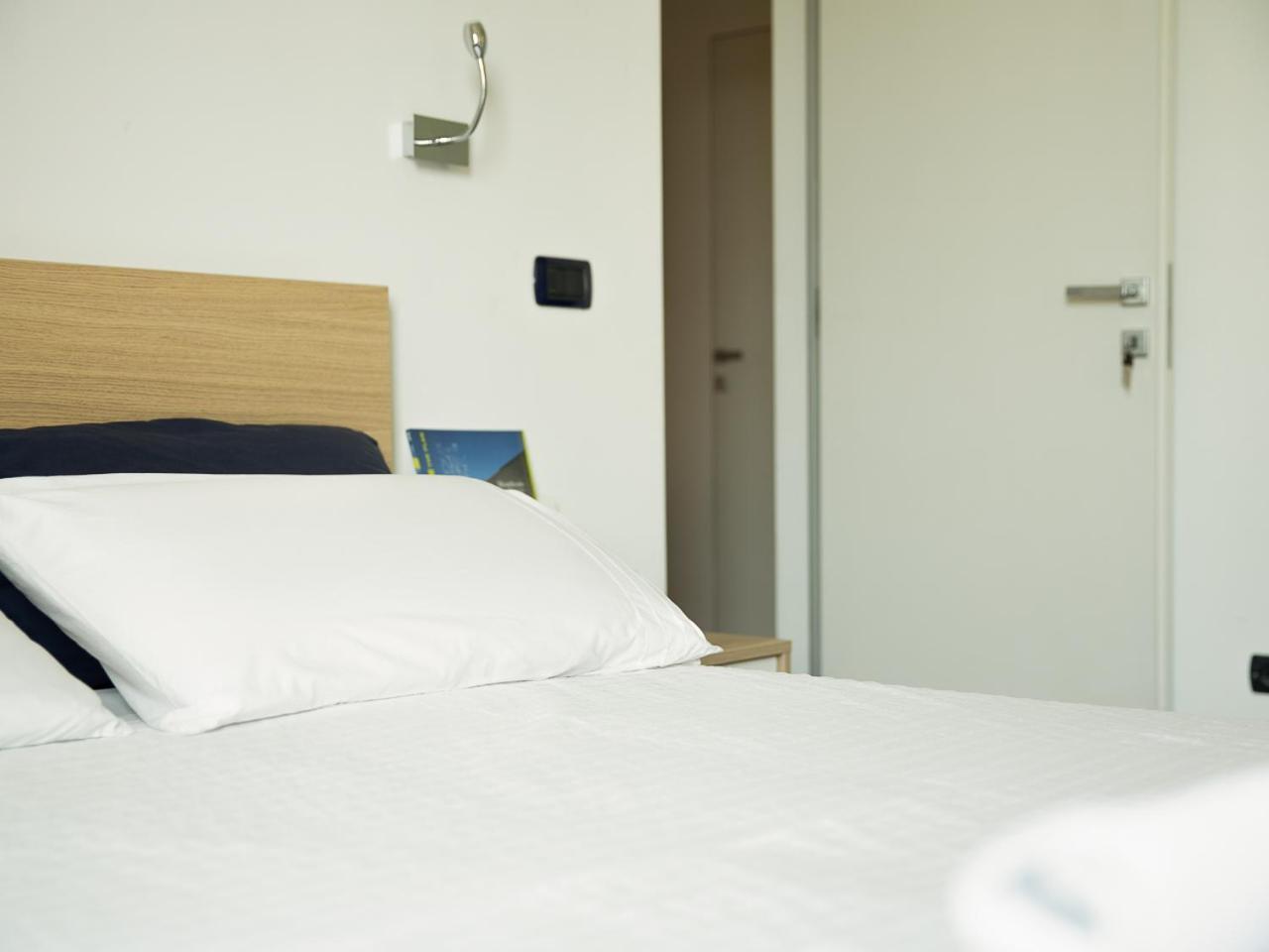 Room In Roma Isole Exterior foto